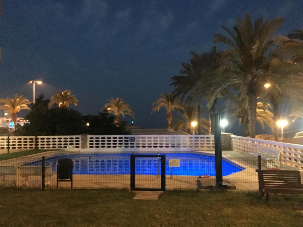 Apartamento Con Vistas Al Mar. Primera Linea De Playa. اغوادولس المظهر الخارجي الصورة
